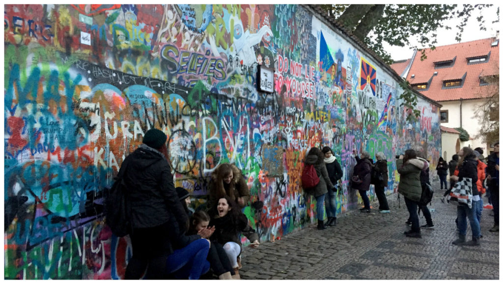 A benefit of visiting Prague in the below-freezing off-season are fewer crowds and fellow tourists. I imagine it's hard to even see the wall in high season.