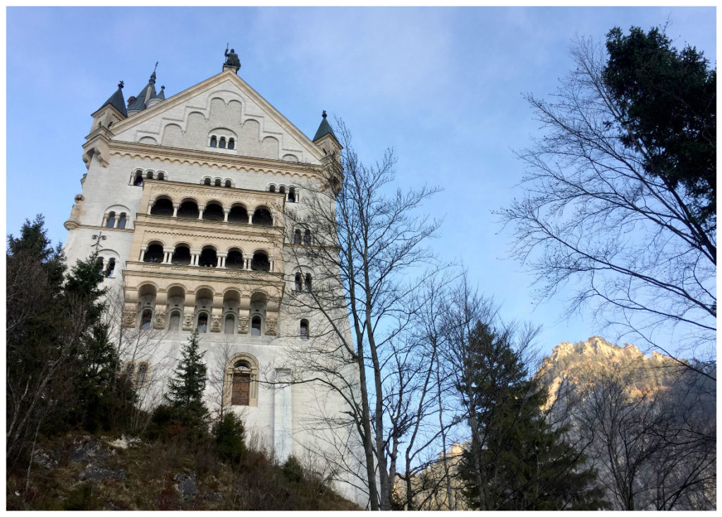 Walking around the castle up to Marienbrücke. I think you can see a knight atop the roof.